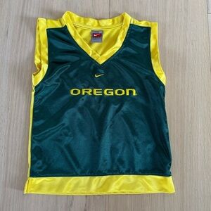 Nike Oregon Ducks UofO Basketball Jersey Green And Yellow Boys Size 3T